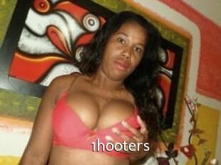 1hooters