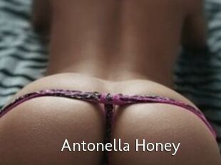 Antonella_Honey