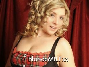 BlondeMILFxx