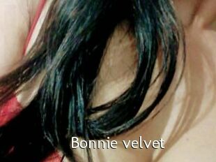 Bonnie_velvet