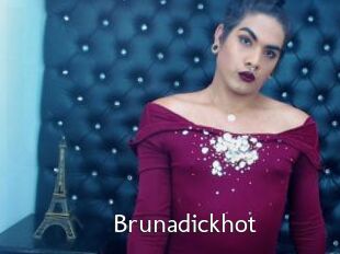 Brunadickhot