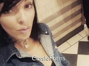 Cassie_Forns