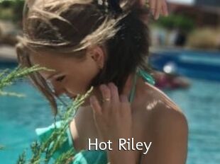 Hot_Riley