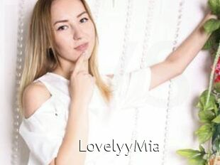 LovelyyMia
