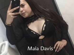 Maia_Davis