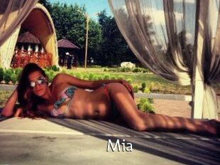 Mia