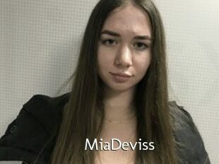 MiaDeviss
