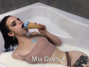 Mia_Davis_X