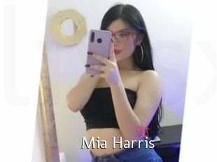 Mia_Harris