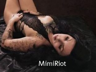 Mimi_Riot