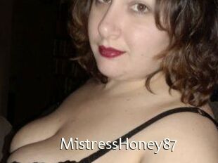 MistressHoney87