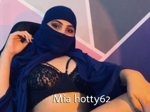 Mia_hotty62