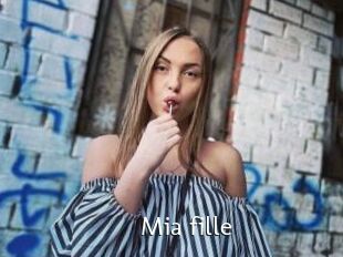 Mia_fille