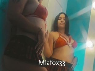 Miafox33