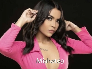 Miahot69