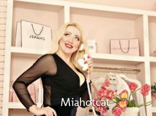 Miahotcat