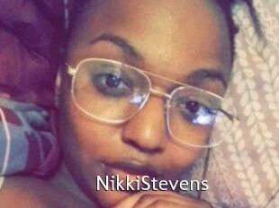 Nikki_Stevens