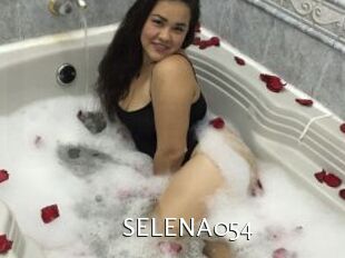 SELENA054