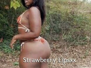 Strawberry_Lipsxx