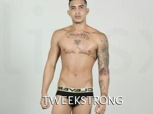 TWEEKSTRONG