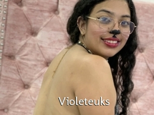 Violeteuks